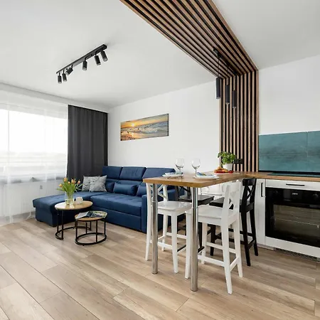 Nadmorski Z Balkonem W Kolobrzegu By Renters Daire *