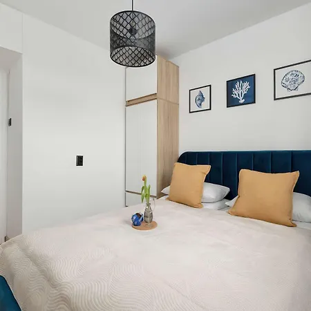 Nadmorski Z Balkonem W Kolobrzegu By Renters Daire *